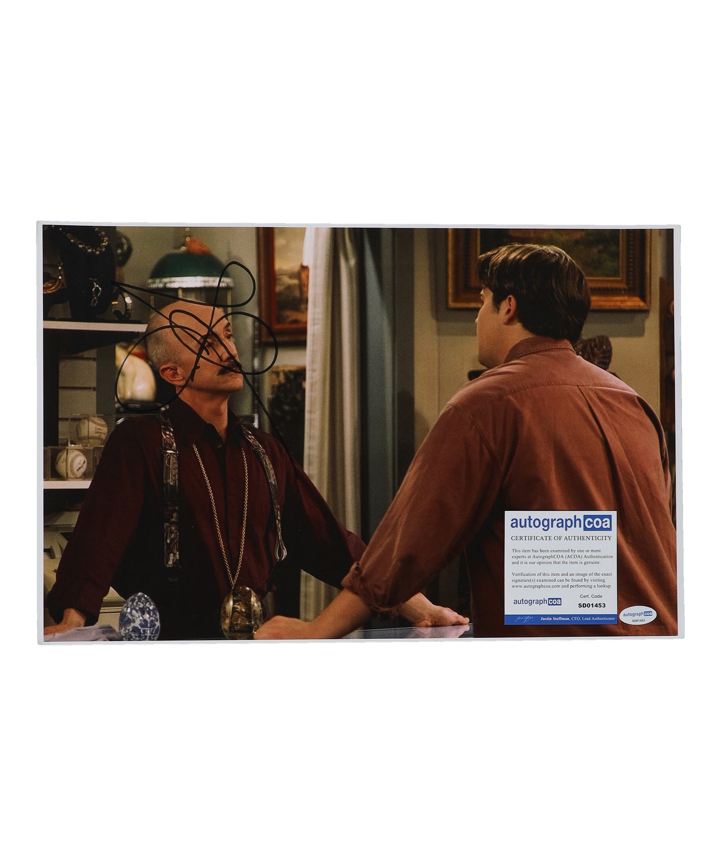 Jim Rash Signed (ACOA) "That '90s Show" 11x17 Photo - Fenton