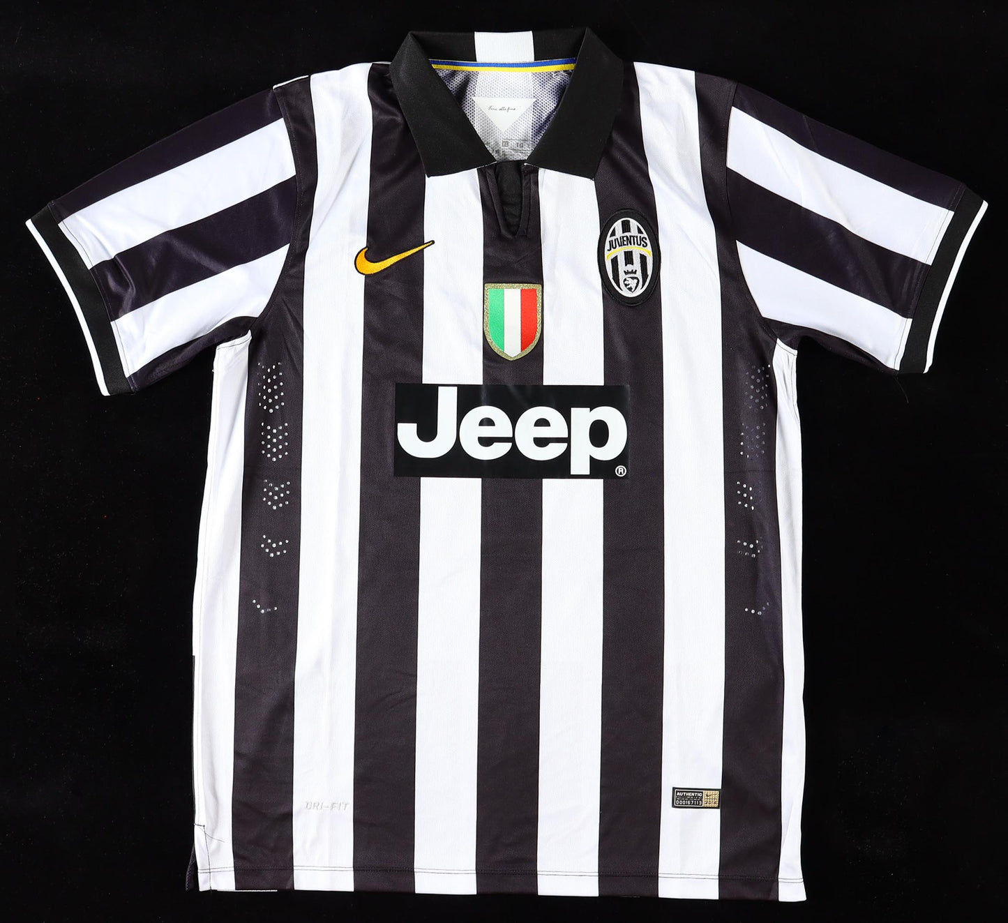 Andrea Pirlo Signed Juventus Nike Jersey (Beckett) Juventus