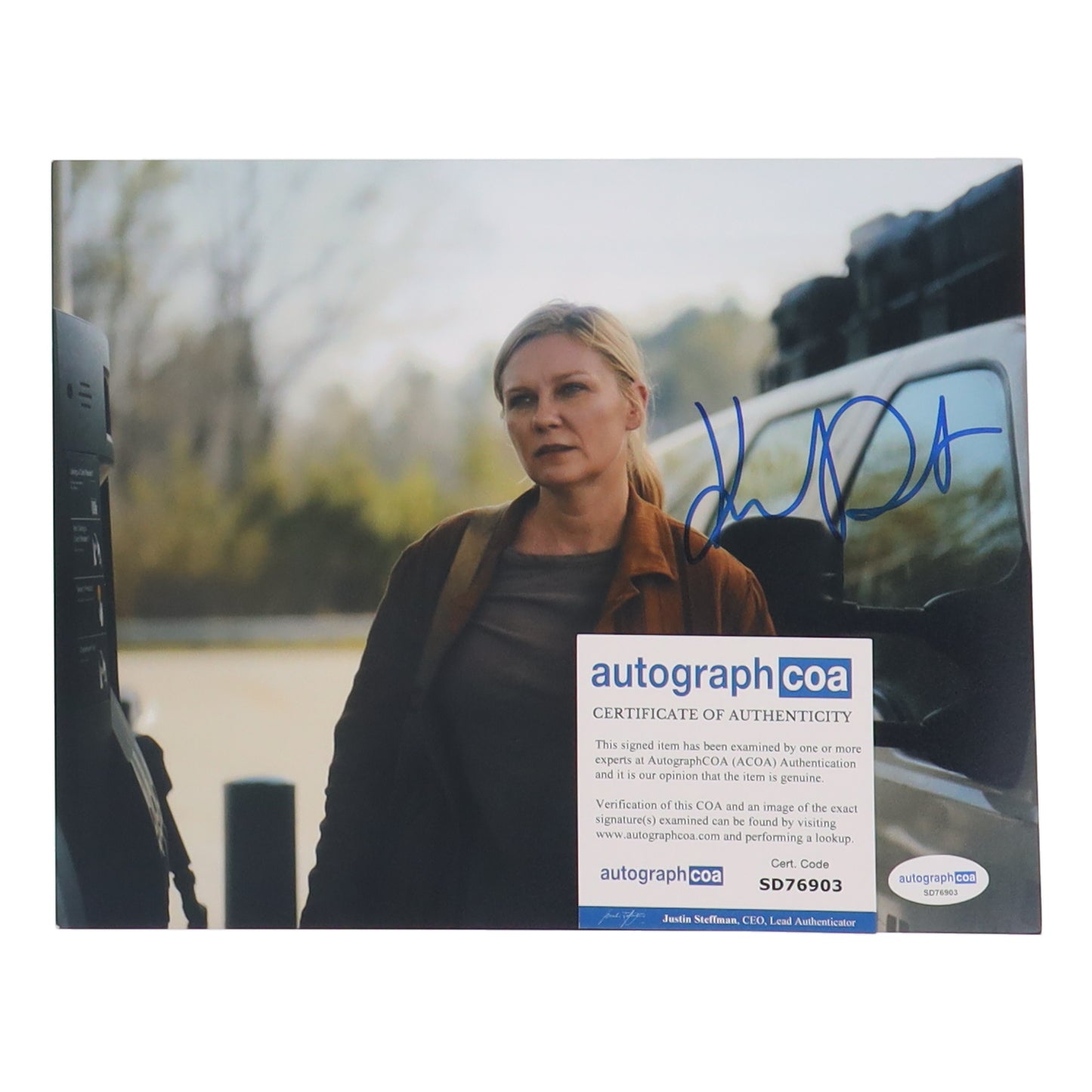 Kirsten Dunst Signed "Civil War" 8x10 Photo (AutographCOA) - Lee Smith