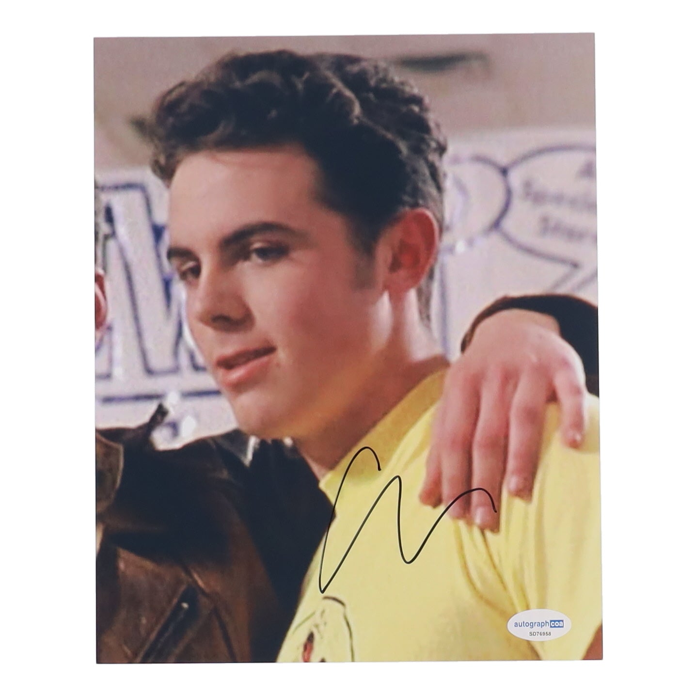 Casey Affleck Signed 8x10 Photo (AutographCOA)