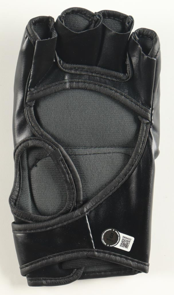 Jean Silva Signed Custom Glove (Beckett) Beckett Witnessed