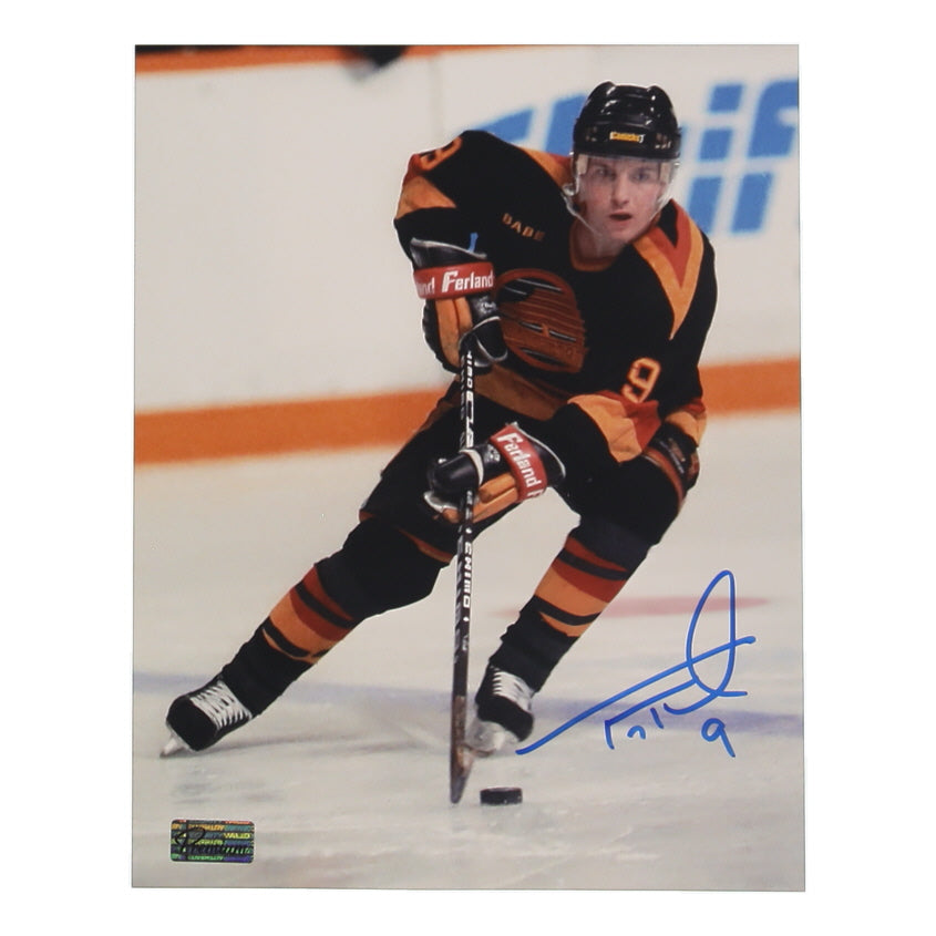 Tony Tanti Signed Canucks 8x10 Photo (Premium Autographs)