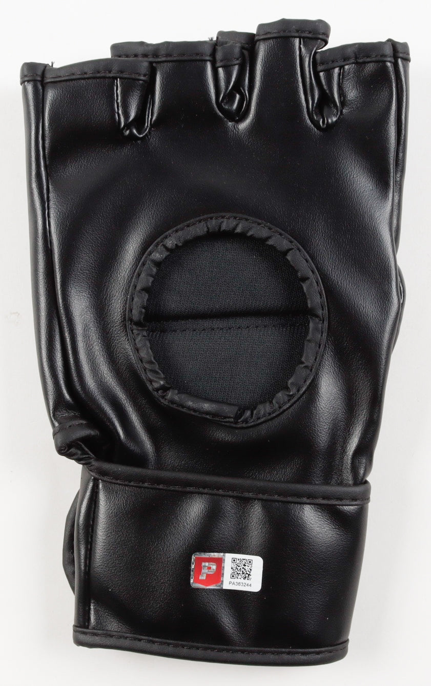 Josh Emmett Signed MMA Custom USA Glove (Beckett) - Beckett Witnessed