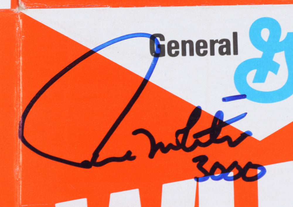 Paul Molitor Signed (Beckett) Twins Wheaties Cereal Box Inscribed "3000"