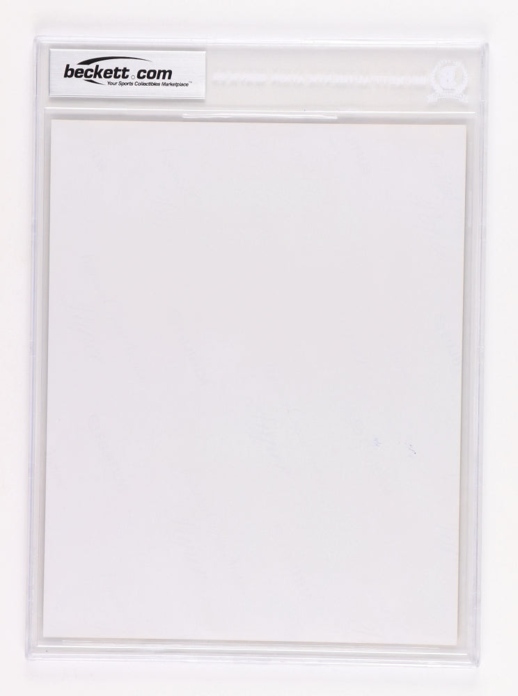 Ron Santo Signed Cubs 8x10 Photo (BGS Encapsulated)