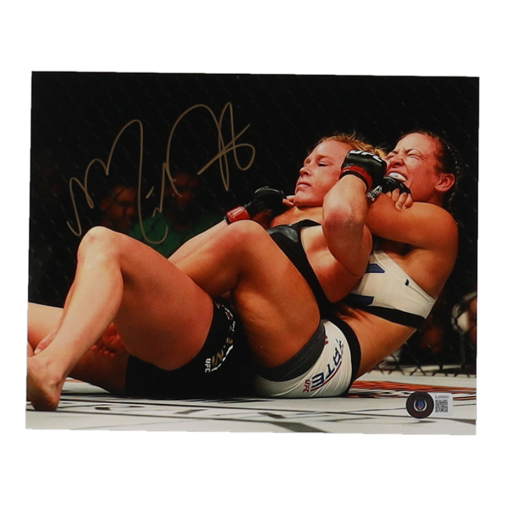 Miesha Tate Signed UFC 8x10 Photo (Beckett)