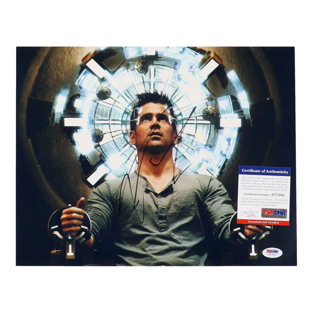 Colin Farrell Signed "Total Recall" 11x14 Photo (PSA) - Douglas Quaid / Agent Carl Hauser