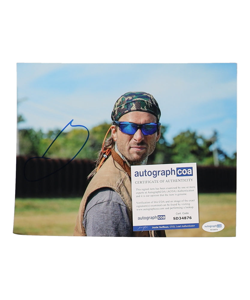 Glen Powell Signed "Hit Man" 8x10 Photo (JSA) Gary Johnson