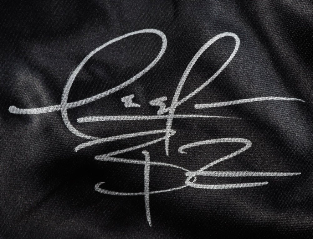 Deontay Wilder Signed Boxing Trunks (Beckett) Beckett Witnessed