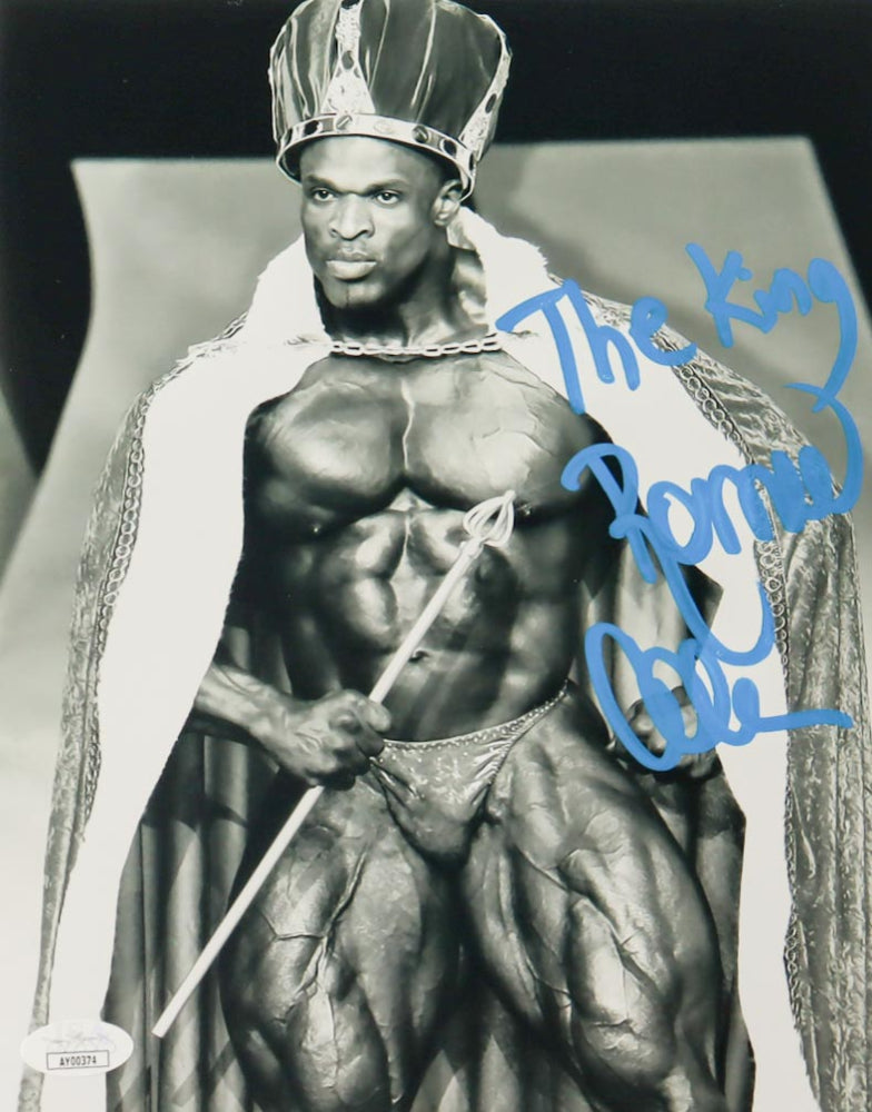 Ronnie Coleman Signed (JSA) 8x10 Photo Inscribed "The King"