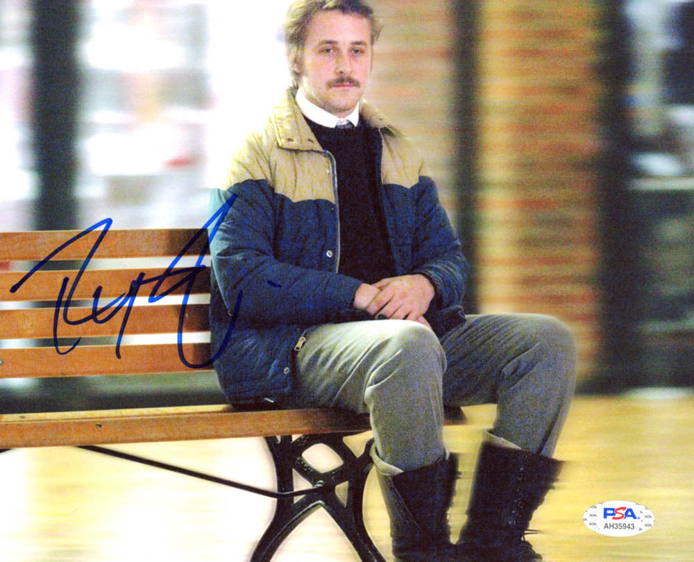 Ryan Gosling Signed (PSA Hologram) "Lars and the Real Girl" 8x10 Photo
