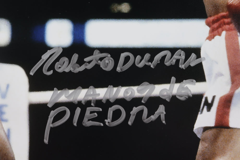 Roberto Duran Signed (Beckett COA) 11x14 Photo Inscribed "Manos De Piedra"