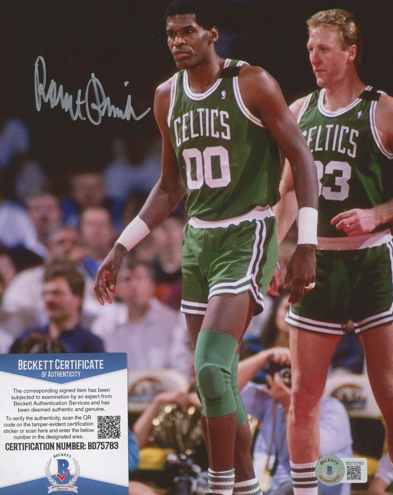 Robert Parish Signed Celtics 8x10 Photo (Beckett)