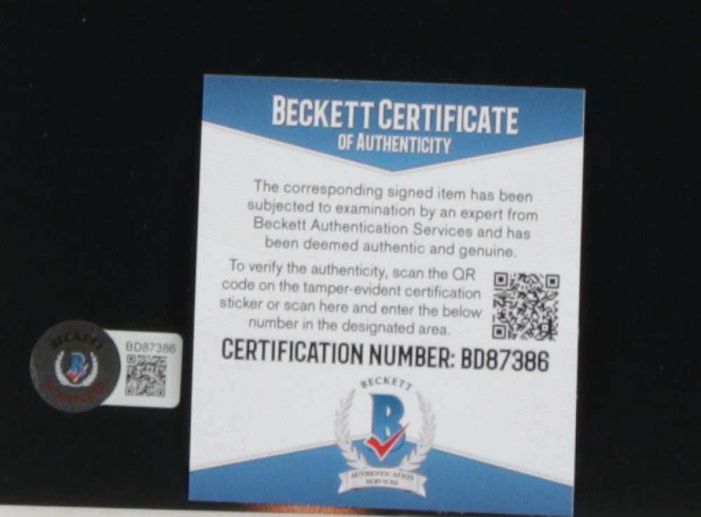 Magic Johnson Signed Lakers 16x20 Photo (Beckett)