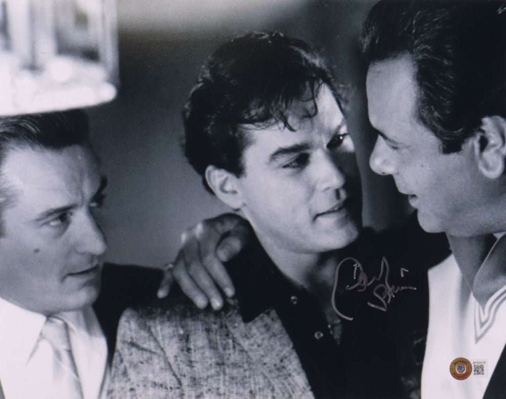 Paul Sorvino Signed "Goodfellas" 11x14 Photo (Beckett)