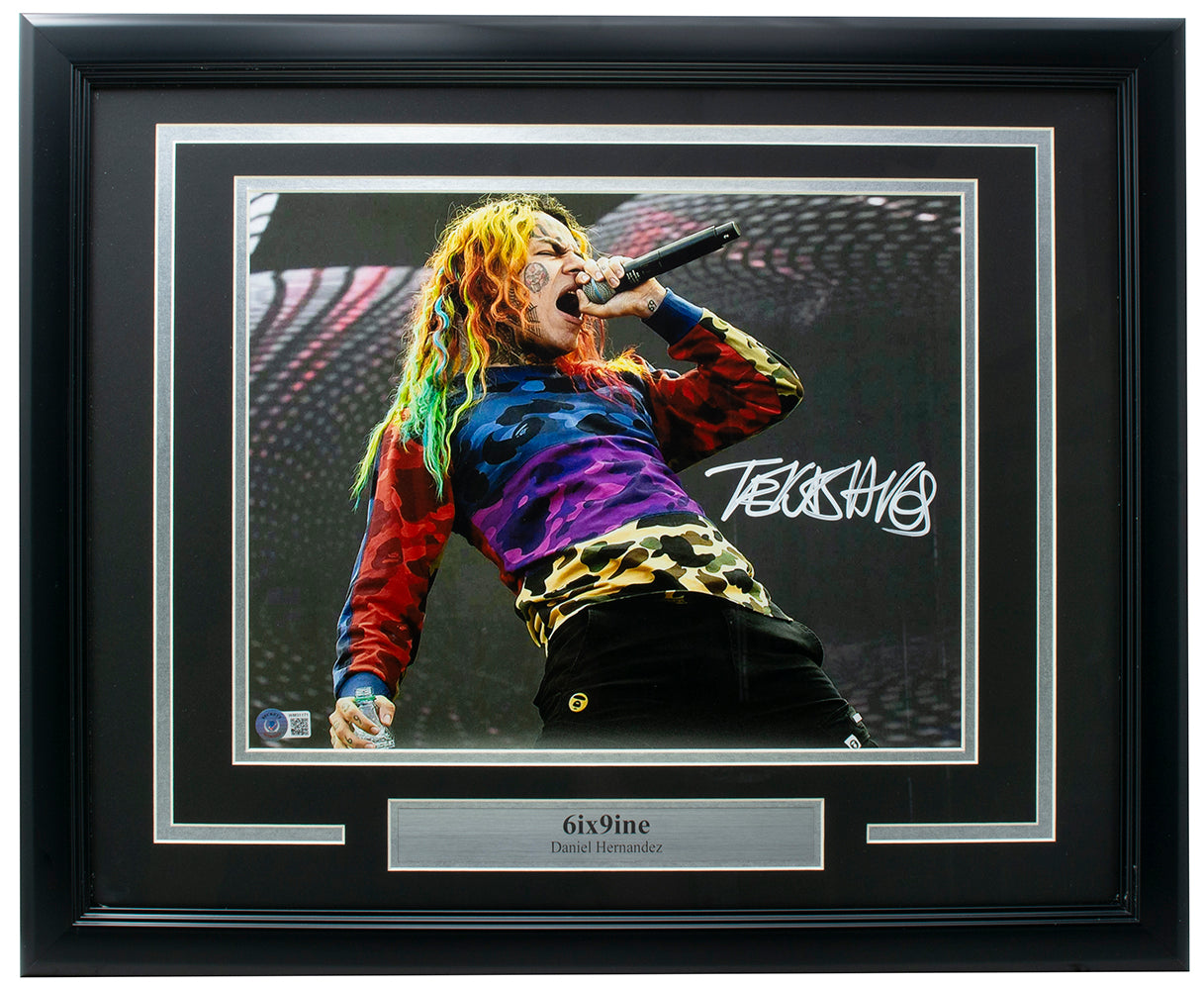Tekashi 6ix9ine Signed (Beckett) Custom Framed Photo Display - Beckett Witnessed