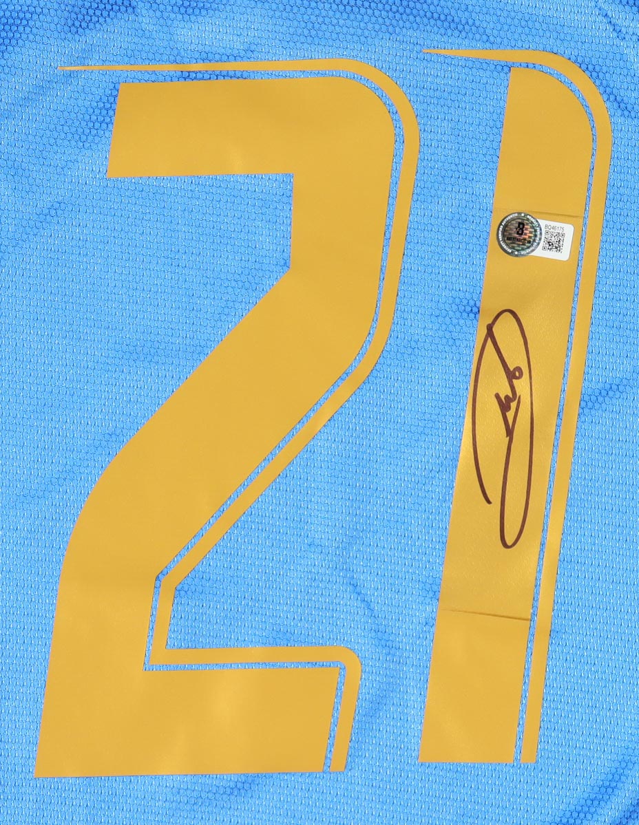 Andrea Pirlo Signed Italy Jersey (Beckett) - Italy National Football Team