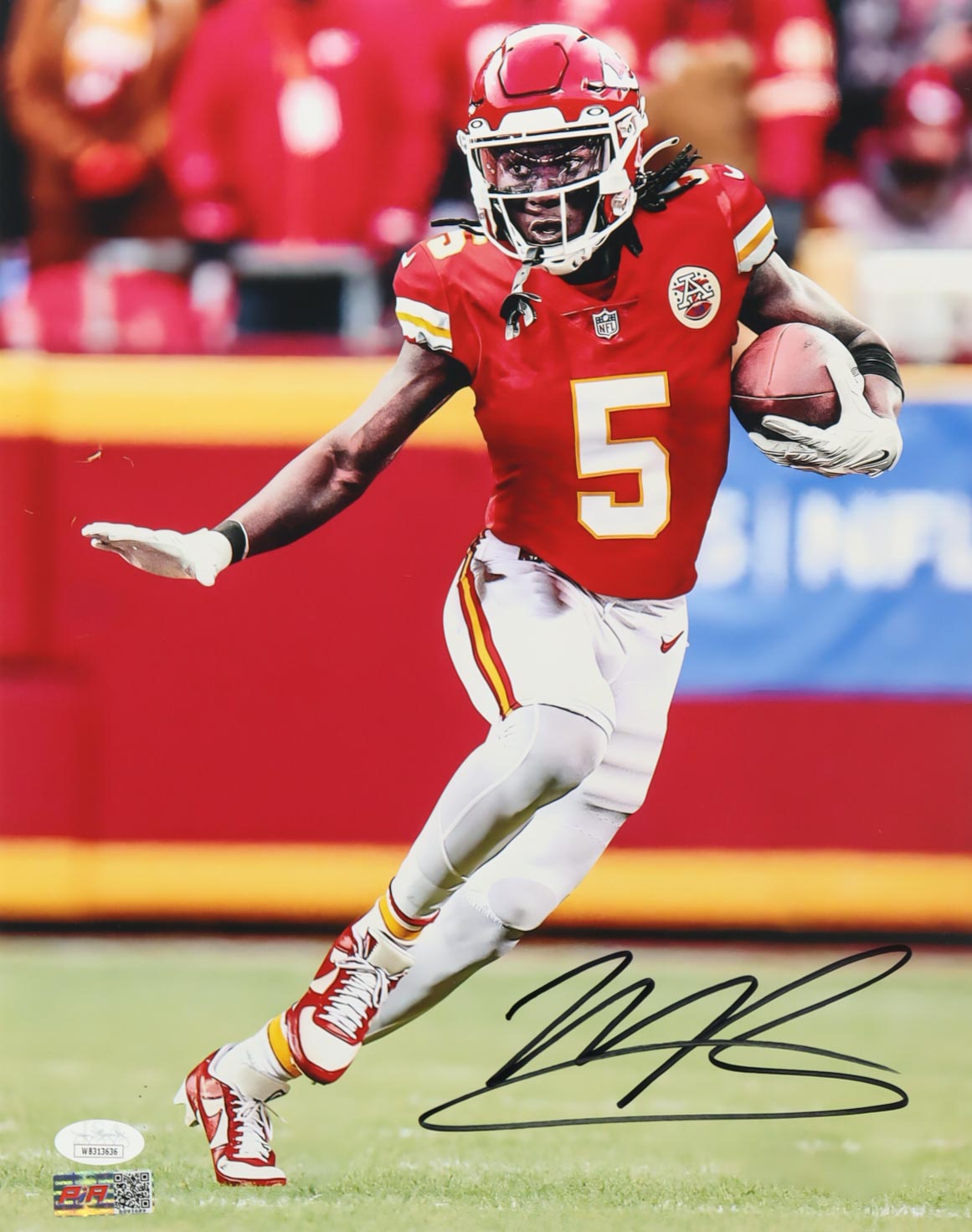 Marquise Brown Signed (JSA) Chiefs 11x14 Photo - JSA Witnessed - Hollywood