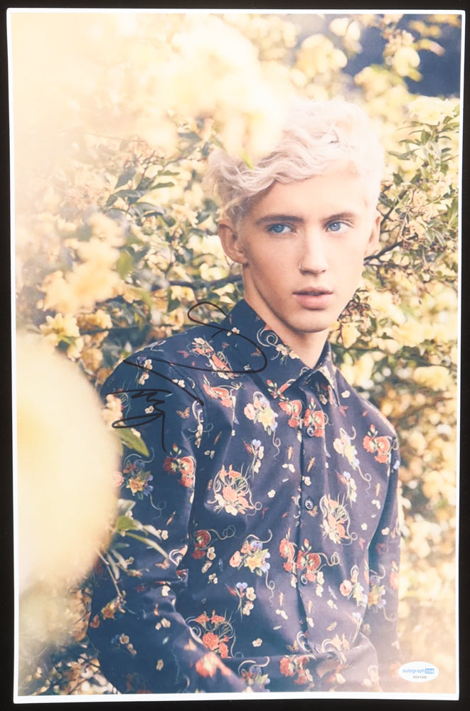 Troye Sivan Signed 11x17 Photo (ACOA) - Musician/ Actor