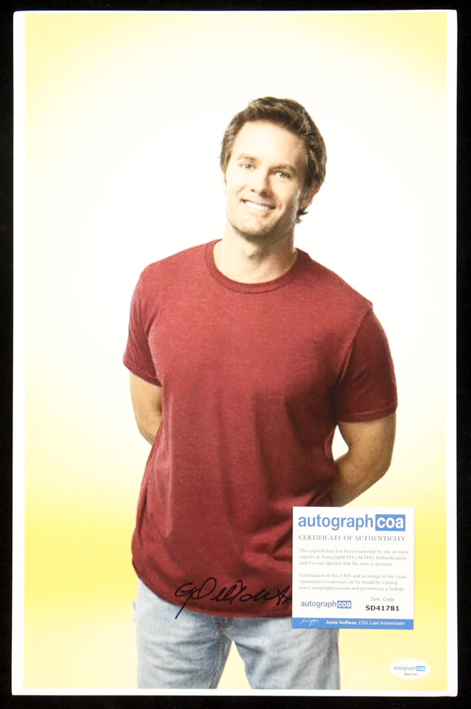 Garrett Dillahunt Signed (ACOA) "Raising Hope" 11x17 Photo - Burt Chance