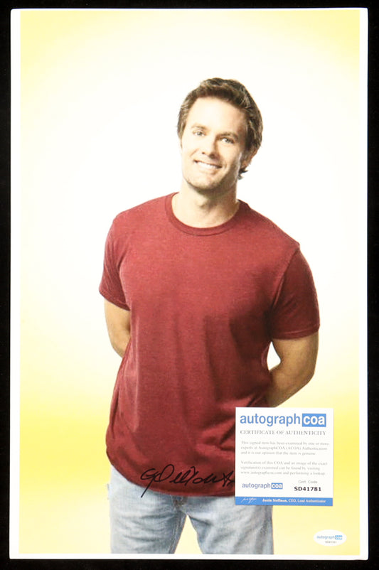 Garrett Dillahunt Signed (ACOA) "Raising Hope" 11x17 Photo - Burt Chance