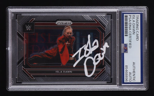 Isla Dawn Signed 2023 Panini Prizm WWE #82 (PSA)