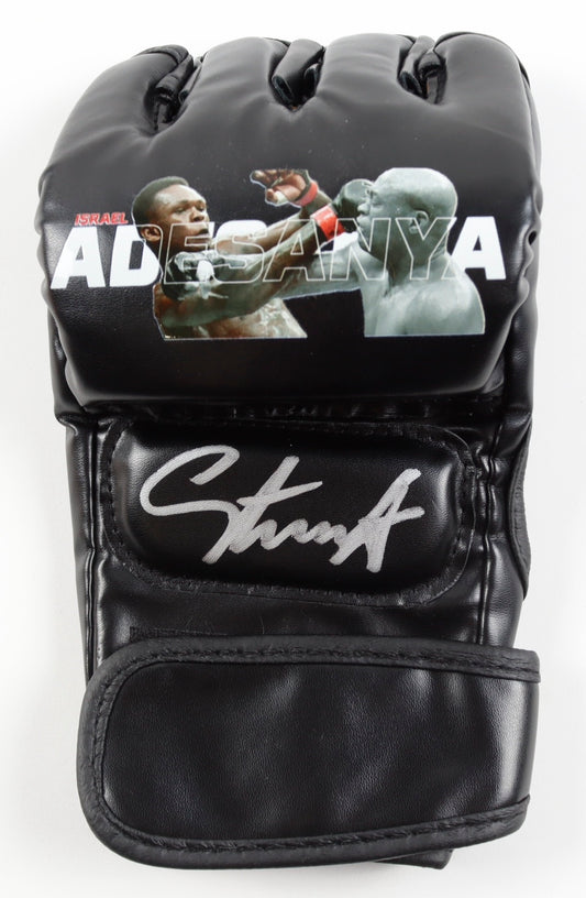 Israel Adesanya Signed (Beckett) MMA Custom Glove - Beckett Witnessed