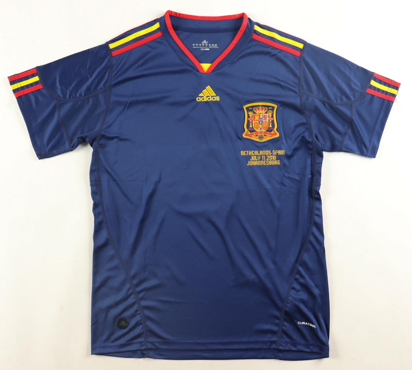 Andres Iniesta Signed (Beckett) Spain Nike Authentic Jersey - Beckett Witnessed