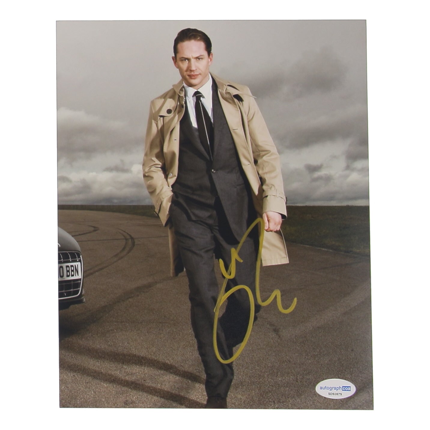 Tom Hardy Signed 8x10 Photo (ACOA)