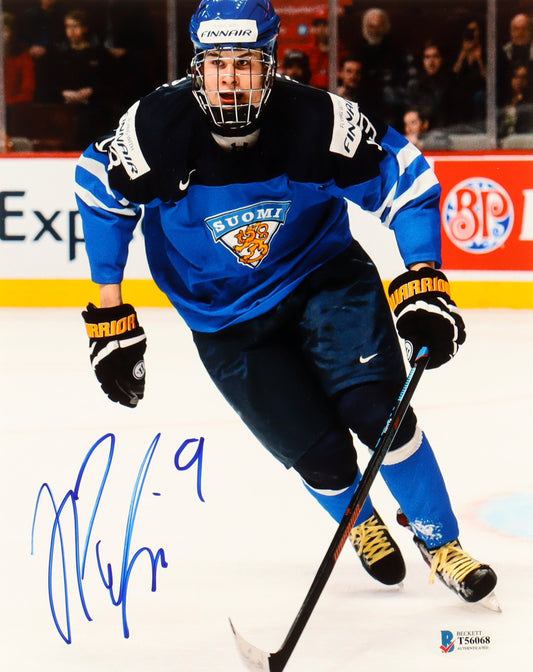 Jesse Puljujärvi Signed (Beckett) Team Finland 8x10 Photo