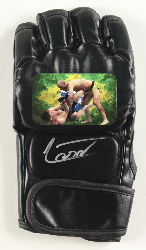 Jean Silva Signed Custom Glove (Beckett) Beckett Witnessed