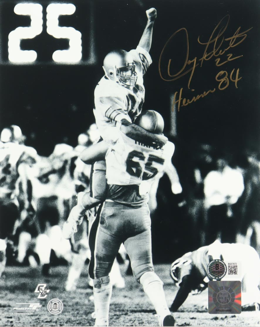 Doug Flutie Signed (Beckett) Boston College Eagles 8x10 Photo Inscribed "Heisman 84"