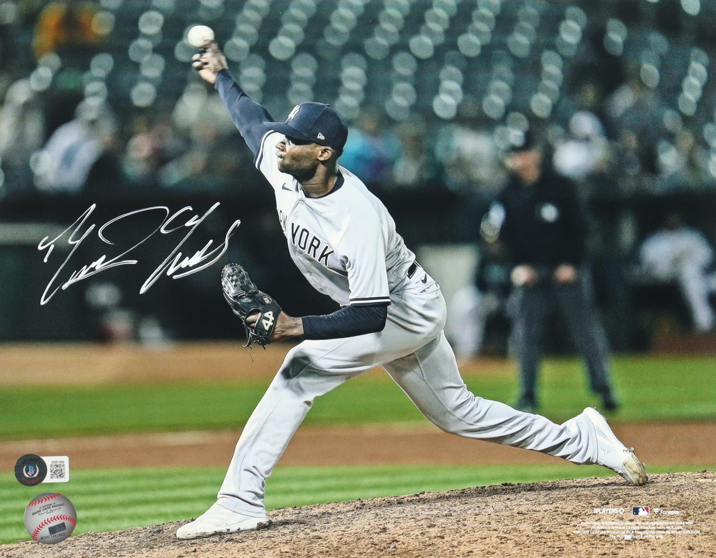 Domingo German Signed Yankees 11x14 Photo (Beckett) - Beckett Witnessed