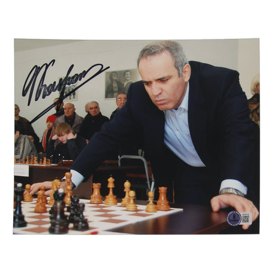 Garry Kasparov Signed 8x10 Photo (Beckett) - Chess Grandmaster