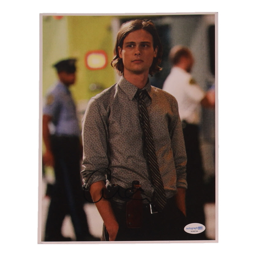 Matthew Gray Gubler Signed (ACOA) "Criminal Minds" 8x10 Photo - Dr. Spencer Reid
