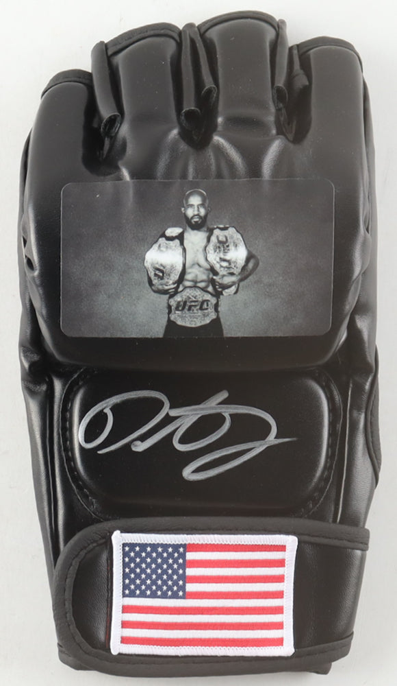 Demetrious "Mighty Mouse" Johnson (Beckett) Signed Custom USA MMA Glove - Beckett Witnessed