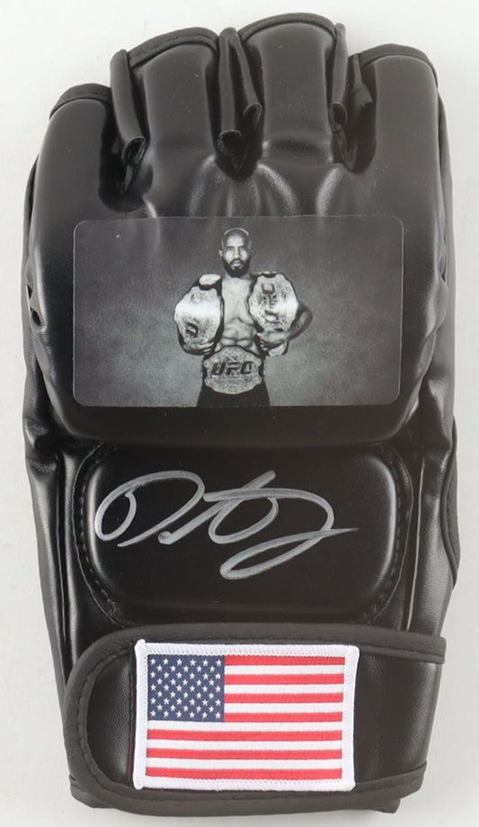 Demetrious "Mighty Mouse" Johnson (Beckett) Signed Custom USA MMA Glove - Beckett Witnessed