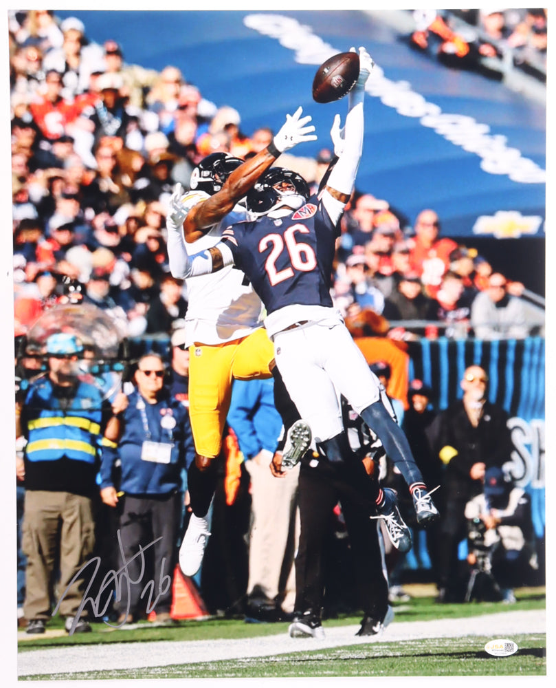 Nahshon Wright Signed Bears 16x20 Photo (JSA) JSA Witnessed