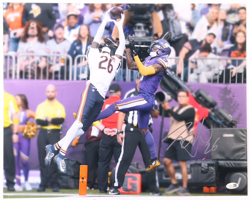 Nahshon Wright Signed Bears 16x20 Photo (JSA) - JSA Witnessed