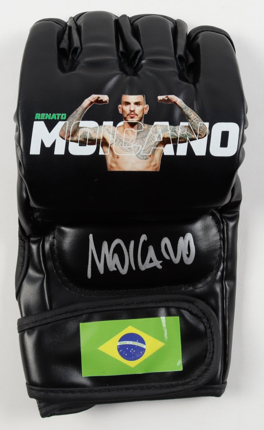 Renato Moicano Signed (Beckett) Custom Brazil MMA Glove - Beckett Witnessed