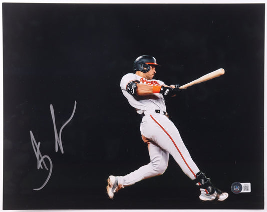 Anthony Santander Signed (Beckett) Orioles 11x14 Photo - Beckett Witnessed