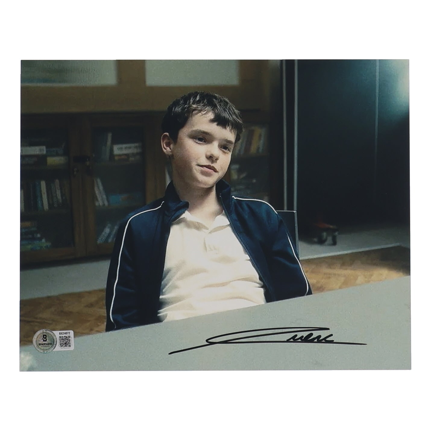 Owen Cooper Signed "Adolescence" 8x10 Photo (Beckett) - Jamie Miller
