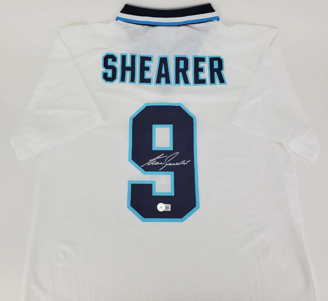 Alan Shearer Signed UMBRO Soccer Shirt (Beckett COA)