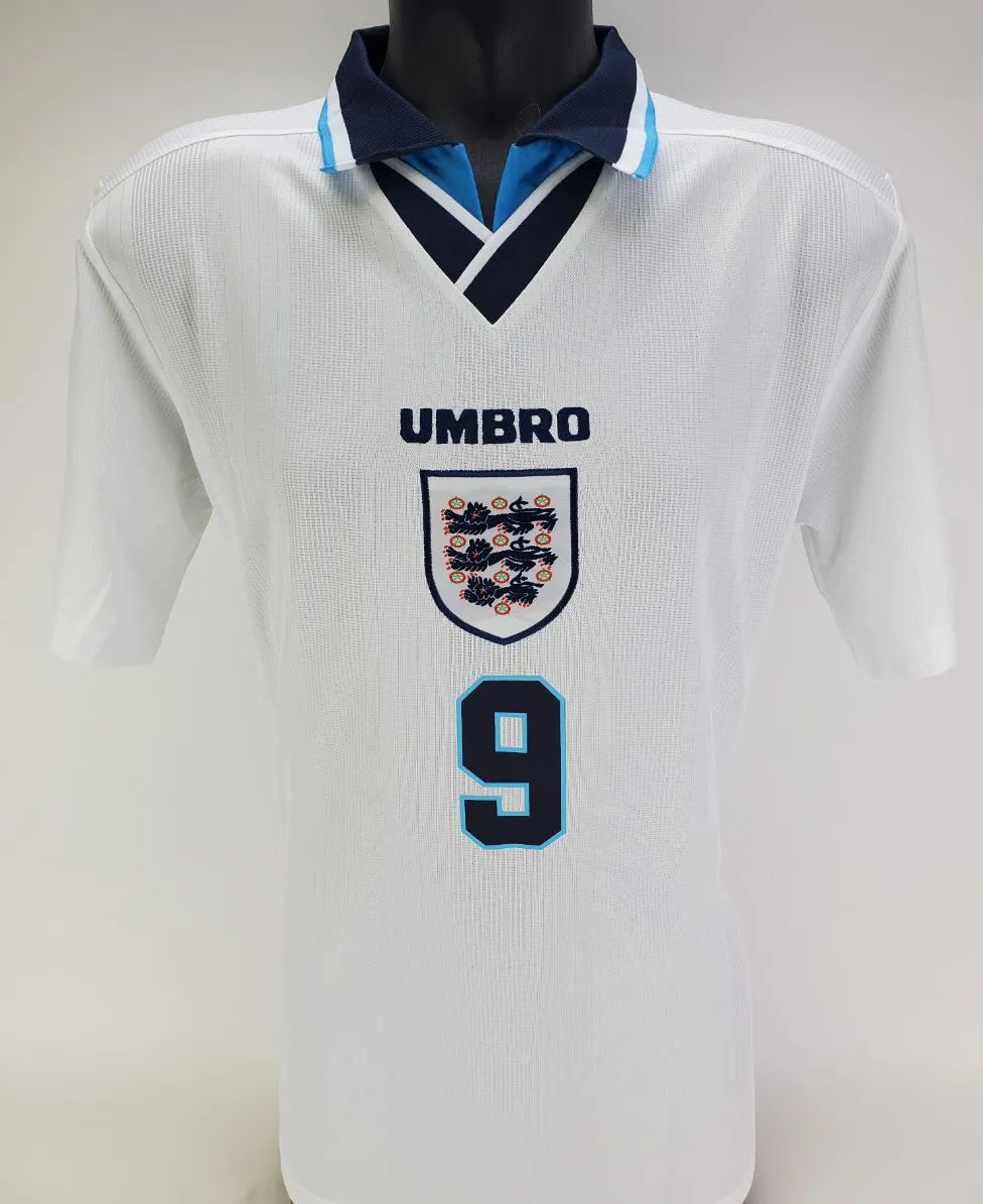 Alan Shearer Signed UMBRO Soccer Shirt (Beckett COA)