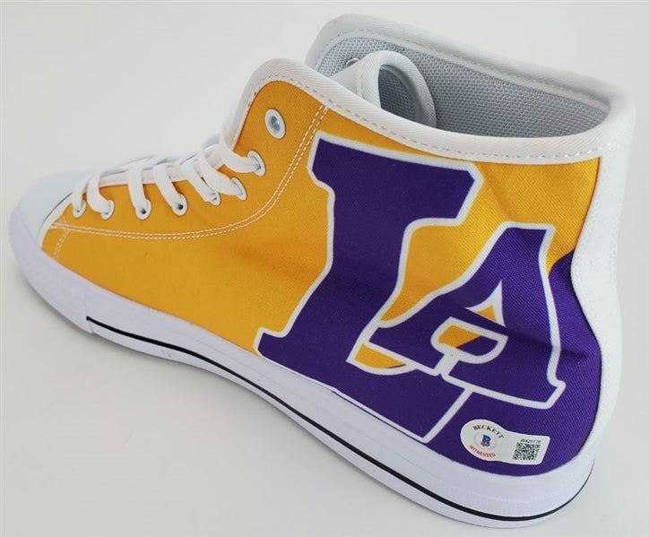 Magic Johnson Signed Los Angeles Lakers High-Top Sneaker (Beckett Witness Certified)