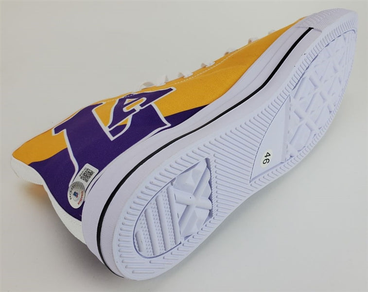 Magic Johnson Signed Los Angeles Lakers High-Top Sneaker (Beckett Witness Certified)