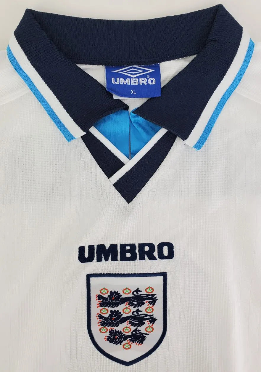 Alan Shearer Signed UMBRO Soccer Shirt (Beckett COA)