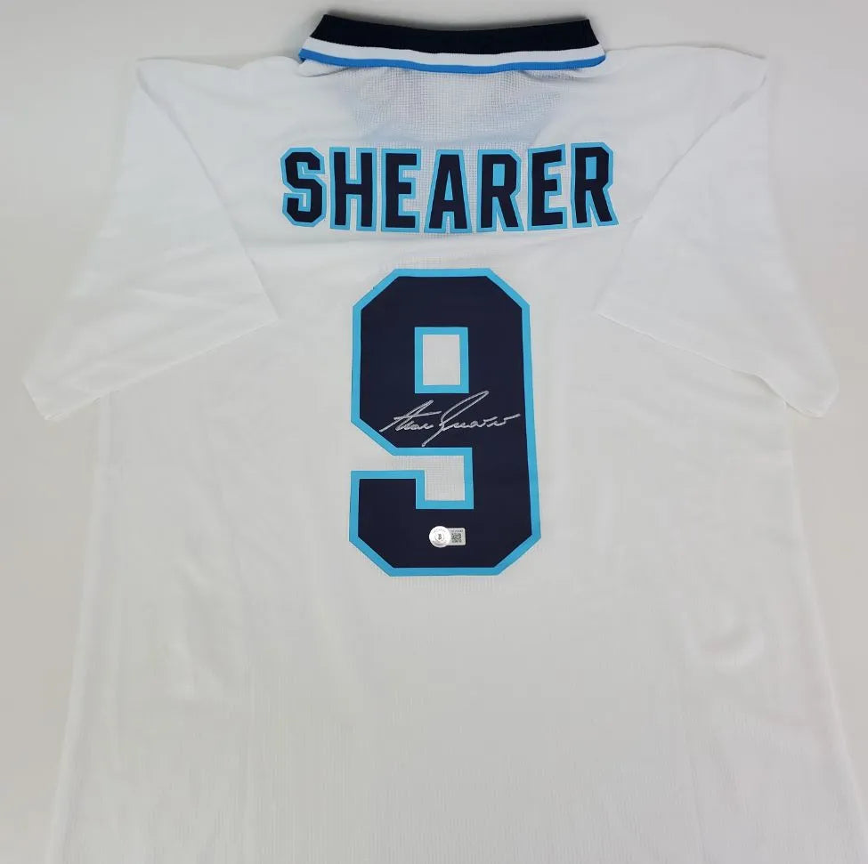 Alan Shearer Signed UMBRO Soccer Shirt (Beckett COA)