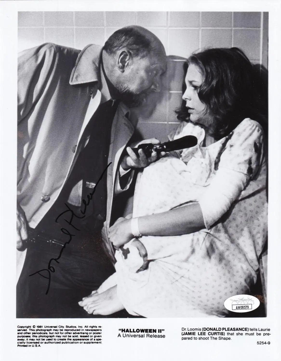 Donald Pleasence Signed Halloween II 8×10 Photo (JSA COA)