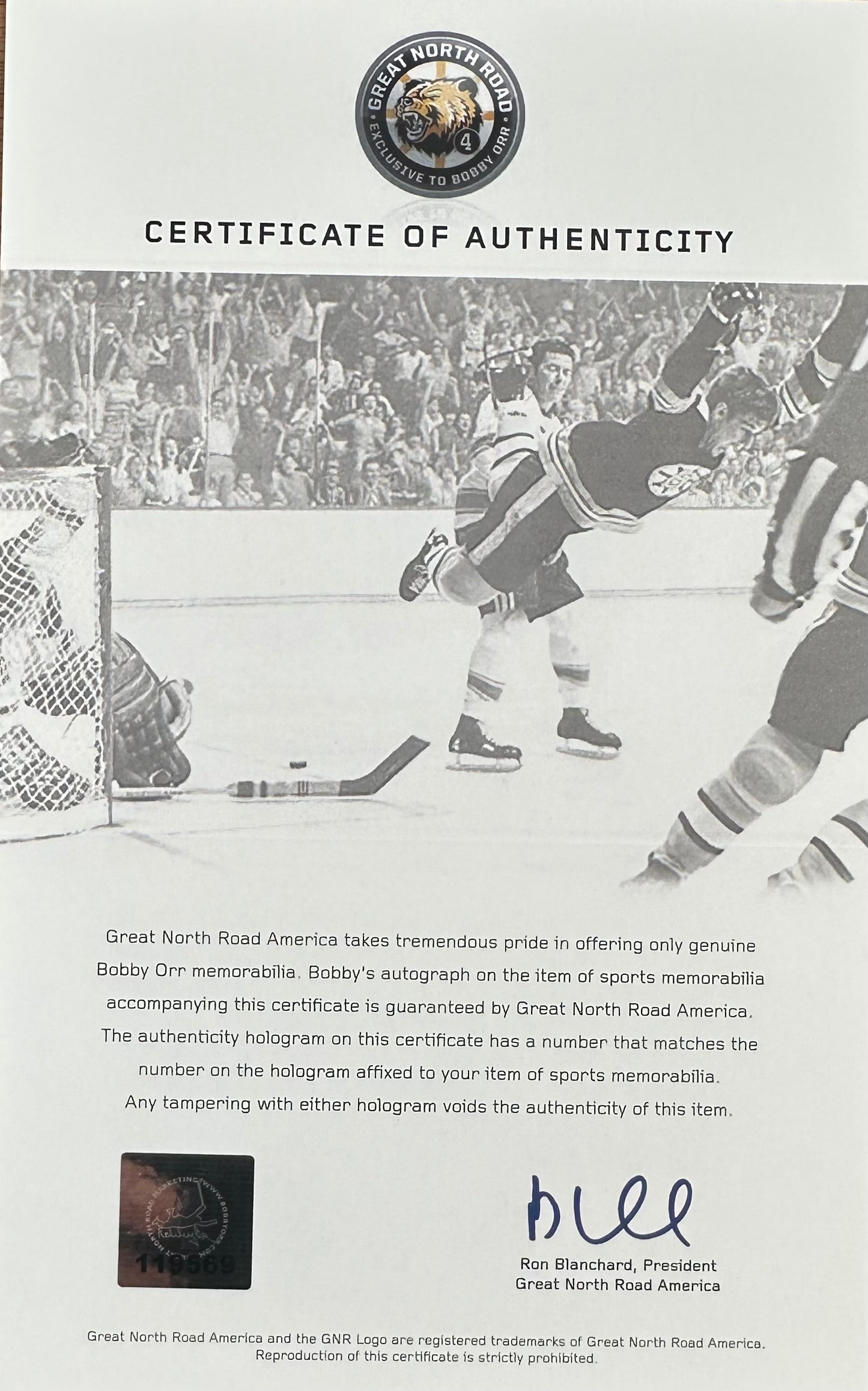 Bobby Orr Signed 8x10 Photo (Orr)